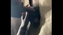 تشغيل تجارب جوك الهواة BBCPussy في NYC Gloryhole