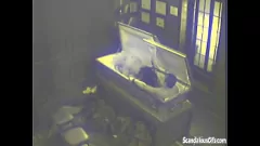 Redare FETISH COMBUST: sexul secret al prietenei brunete la birou cu un cocoș mic