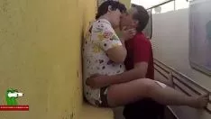 Jouer Horloge sexuelle dans un but secret entre le rougoosefish et la clôture adr0102