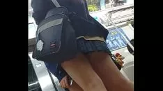 Reproduzir スタイル抜群jk逆さ