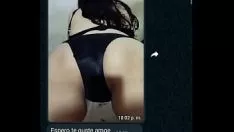 Odtwórz Rozmowa whatsapp con la mama de un amigo