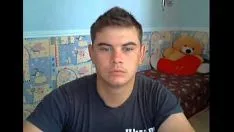 تشغيل خجول جميل رجل كبير mammilla
