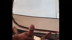 Reproducir Lanzar una tienda de campaña de hechizo de campamento
