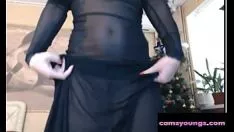 Hete MILF tript met de lichte fantastische teen gehoornd, laat niet-professionele porno video-opname vrij 6f: